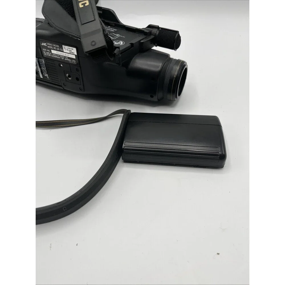 JVC Compact VHS GR-15 Camcorder FOR PARTS ONLY